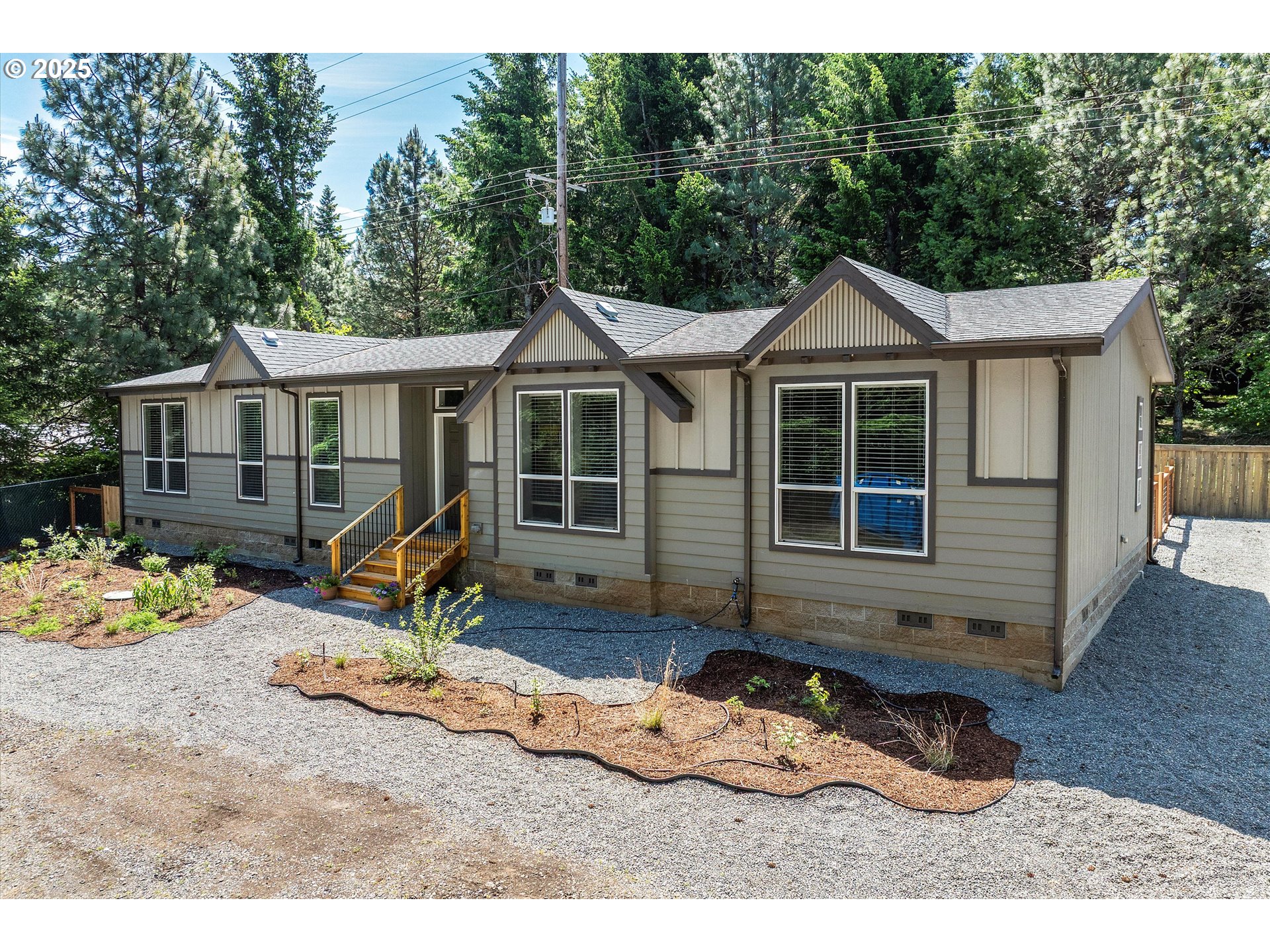 1270 NW Bakhan RD