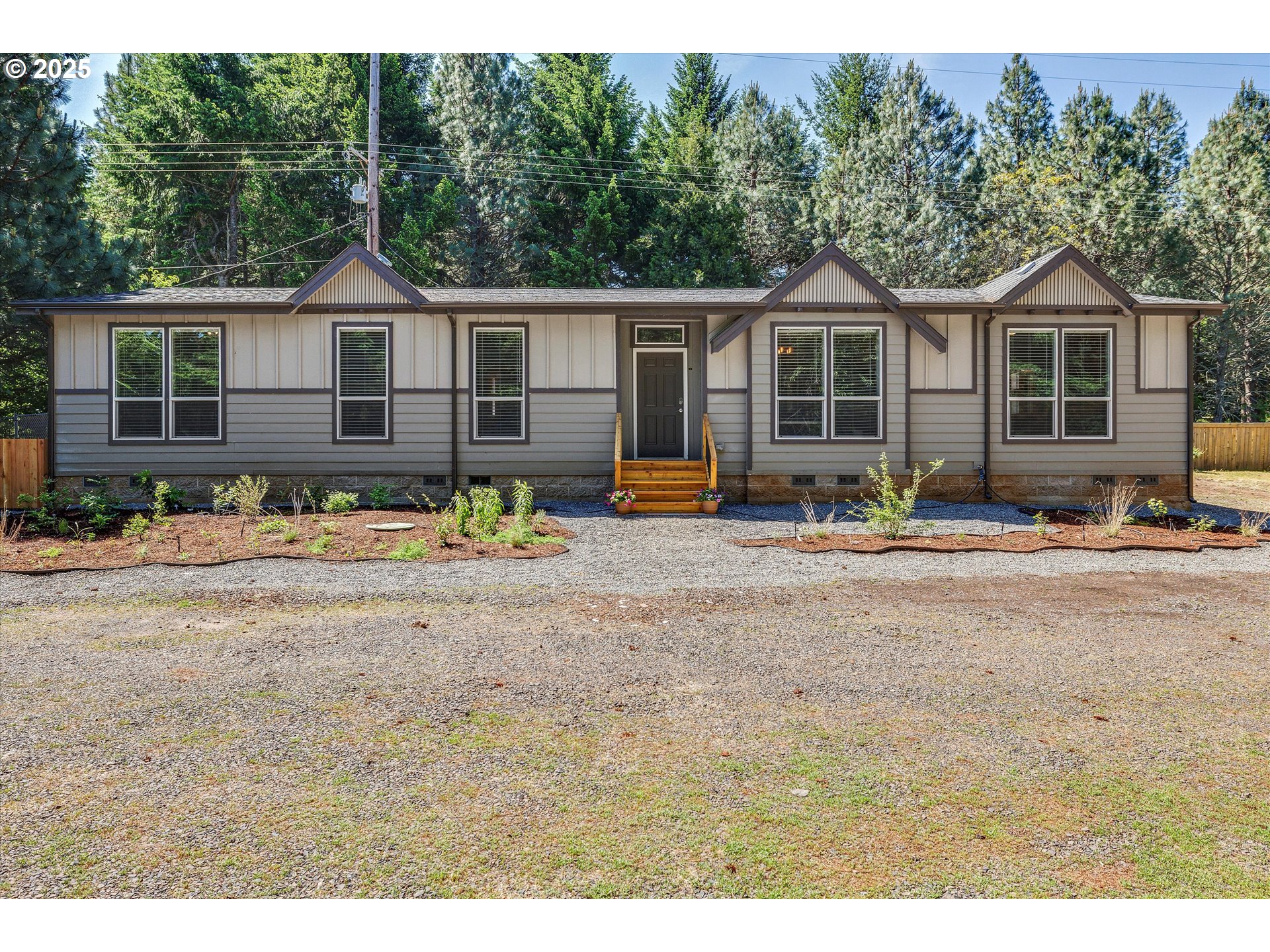 1270 NW Bakhan RD