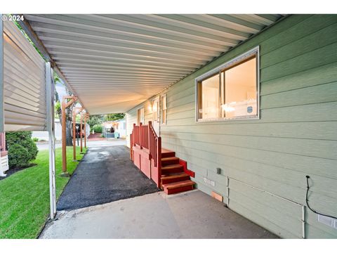 A home in Clackamas