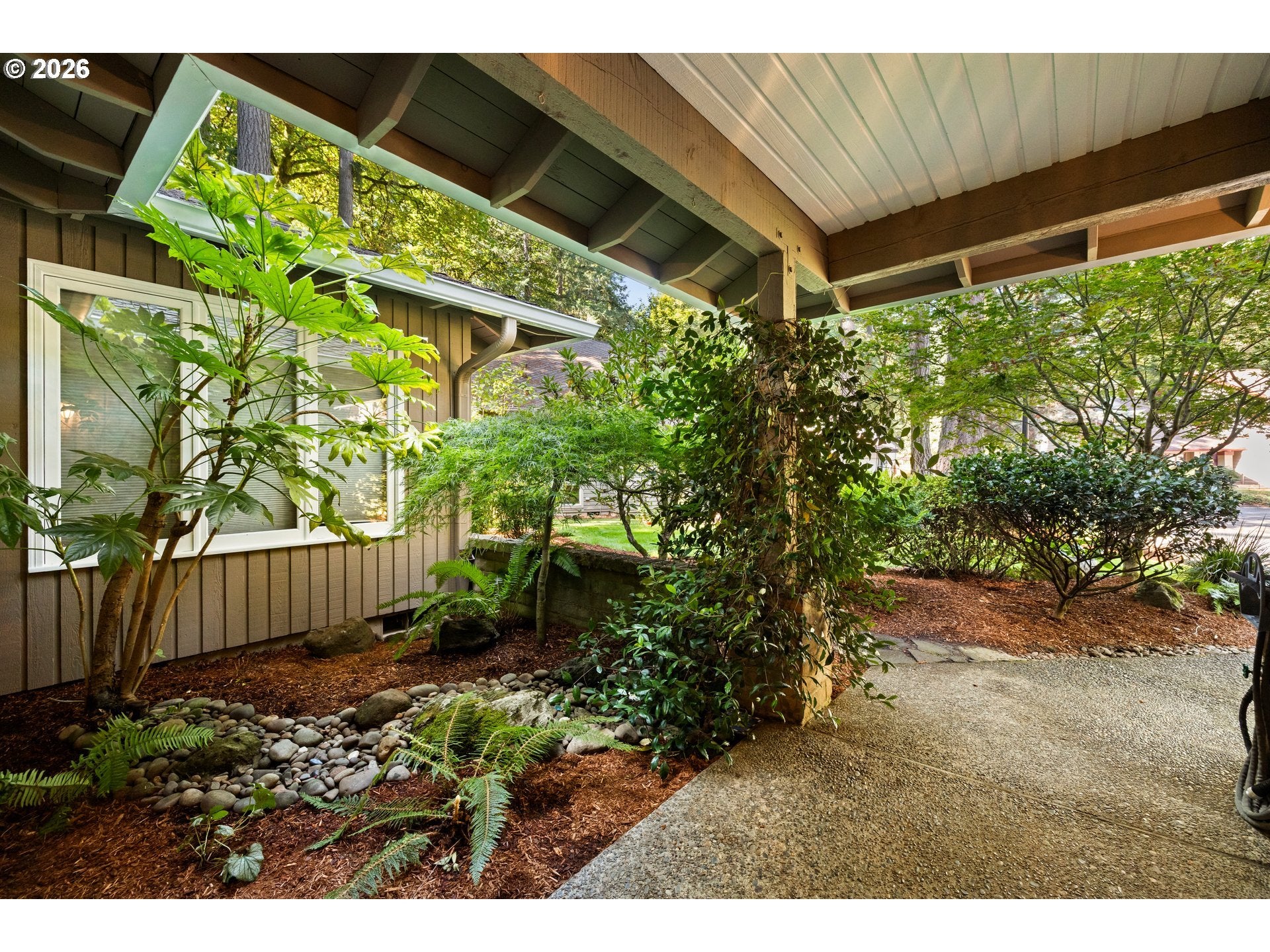 17280 SW OAKENSHIELD CT