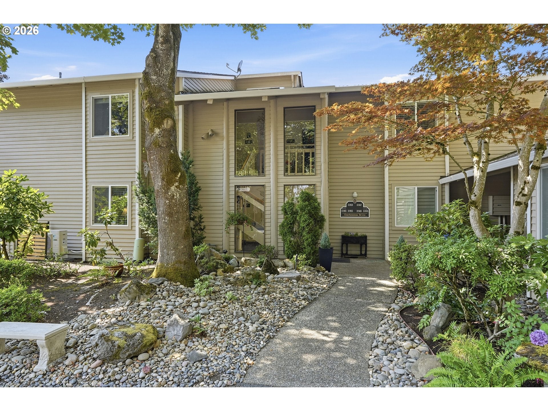31955 SW CHARBONNEAU DR