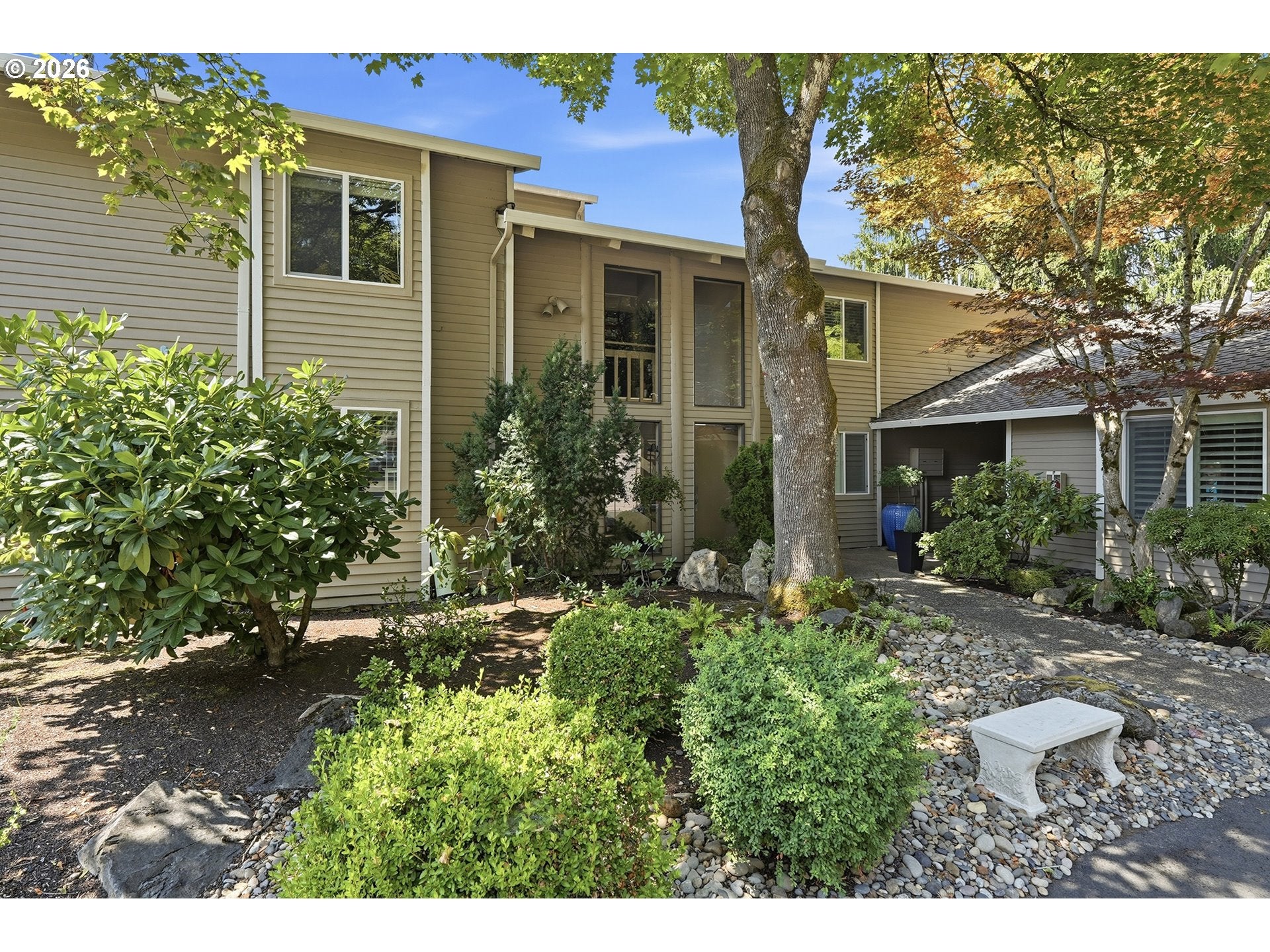 31955 SW CHARBONNEAU DR