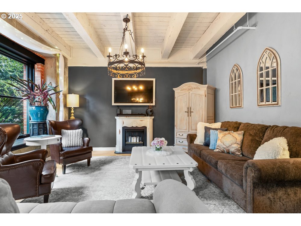 416 NW 13TH AVE