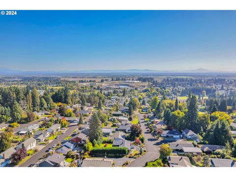 A home in Scappoose