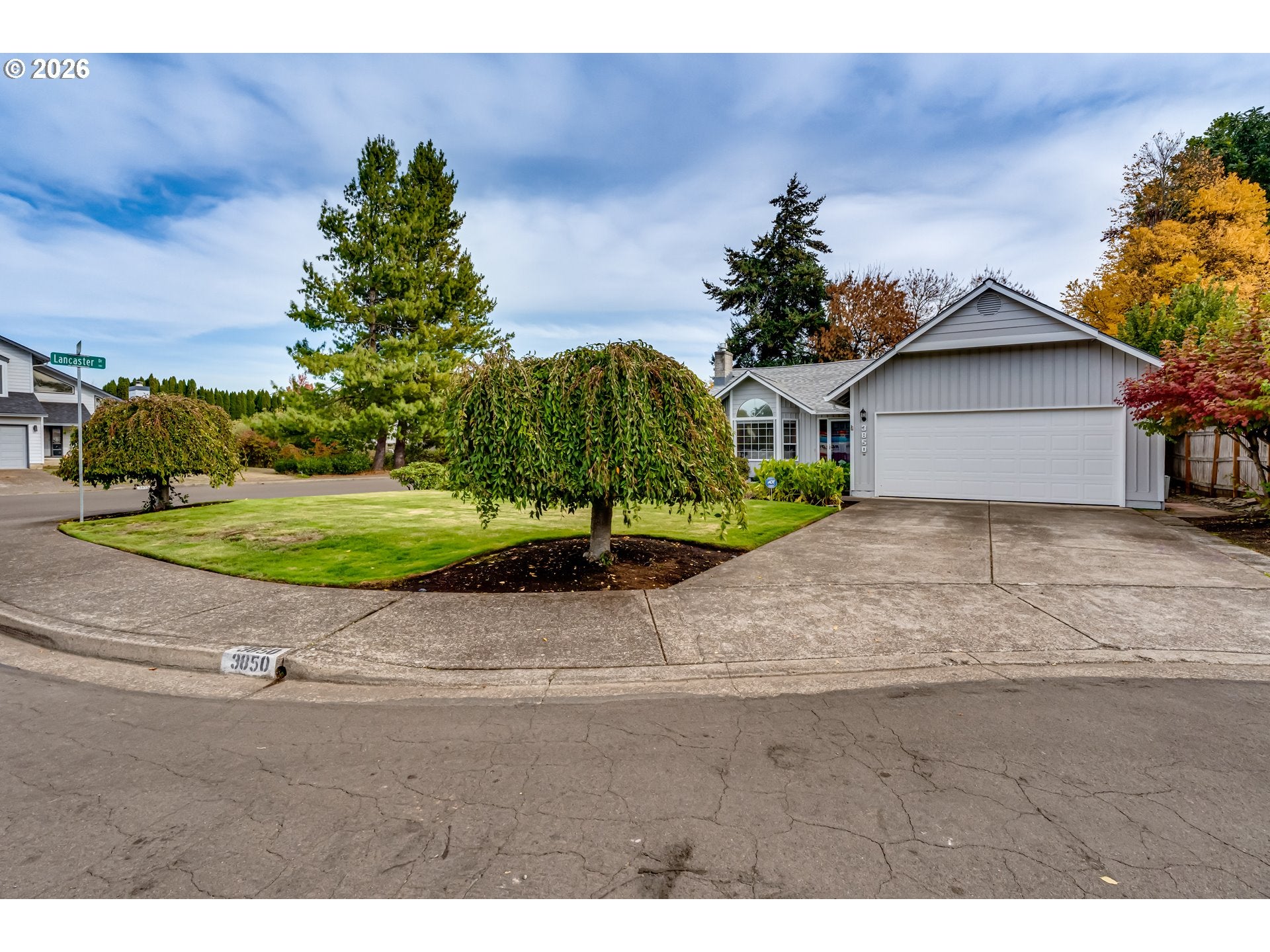 3850 LANCASTER DR