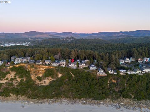 A home in Lincoln City