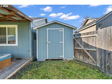 Tiny photo for 692 N 1st St, Creswell, OR 97426 (MLS # 299173165)