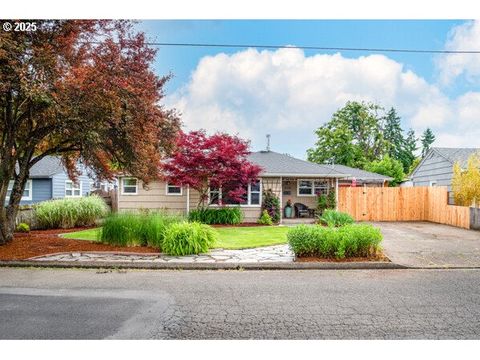 2935 PEARL ST Eugene OR 97405