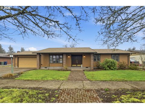 2555 15TH ST Springfield OR 97477