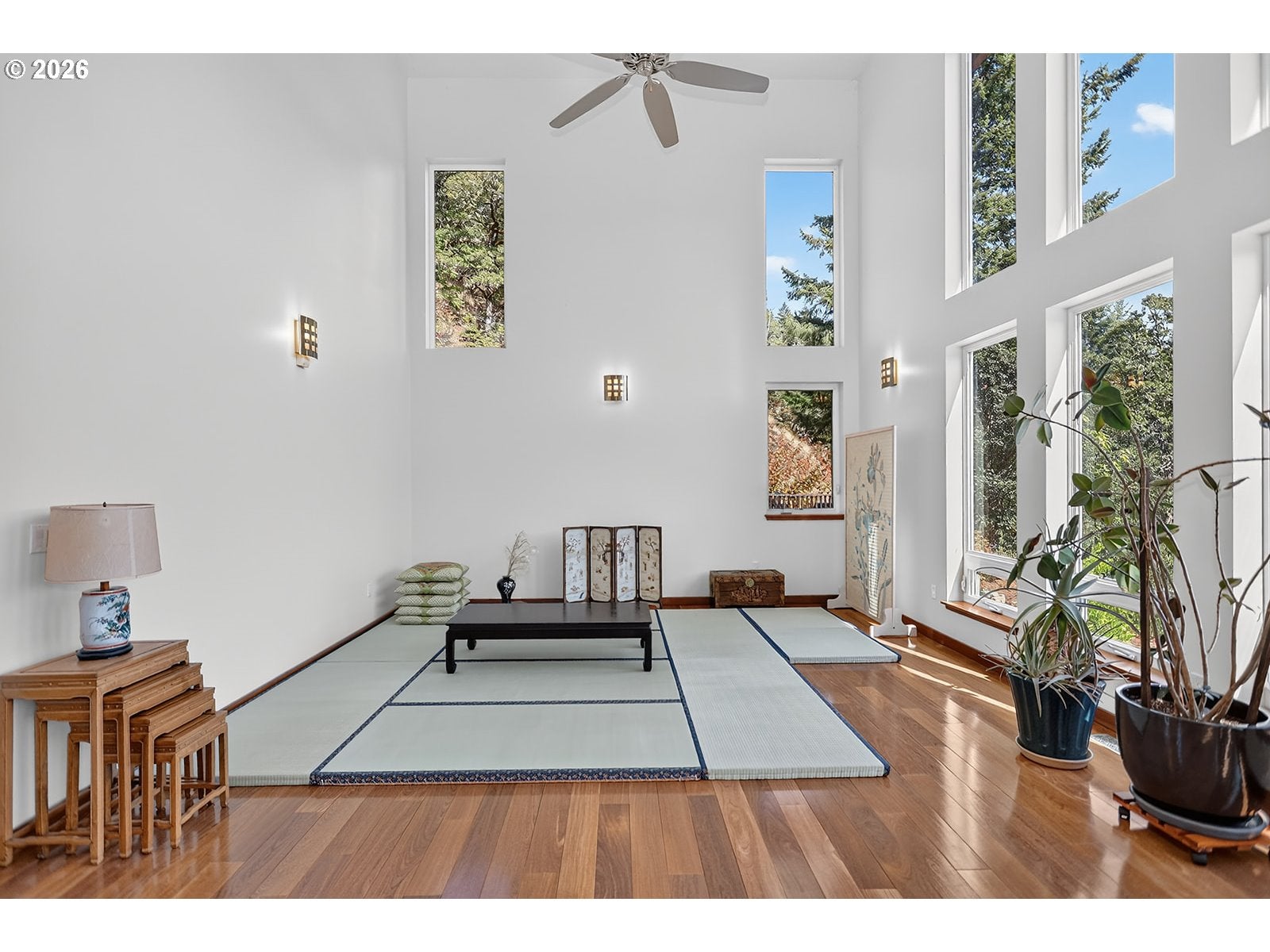 321 UPPER LAKEVIEW RD