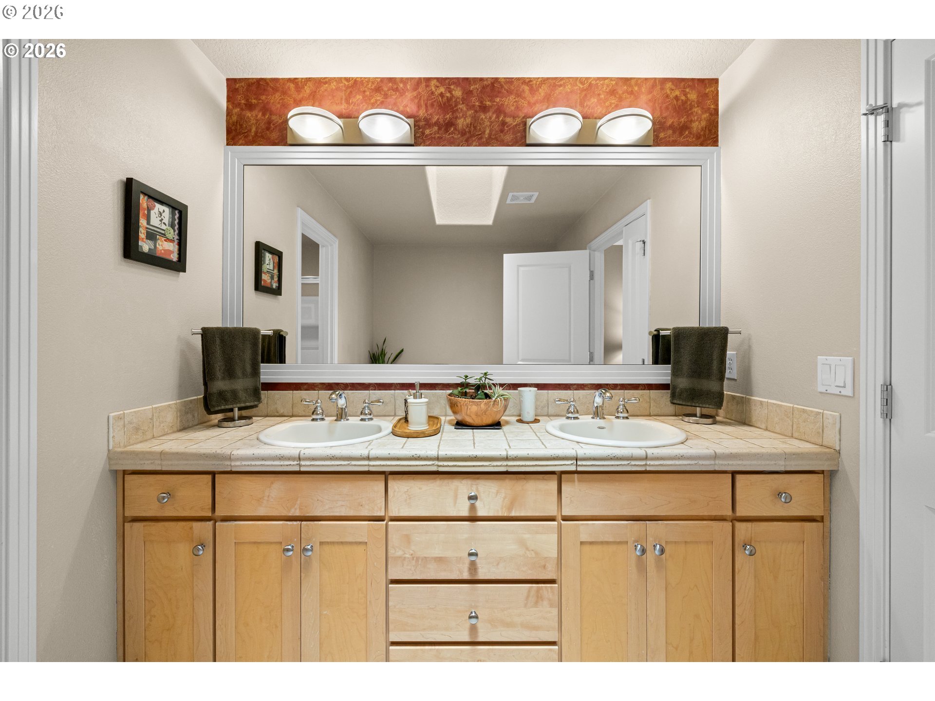 2288 SAINT MORITZ LOOP