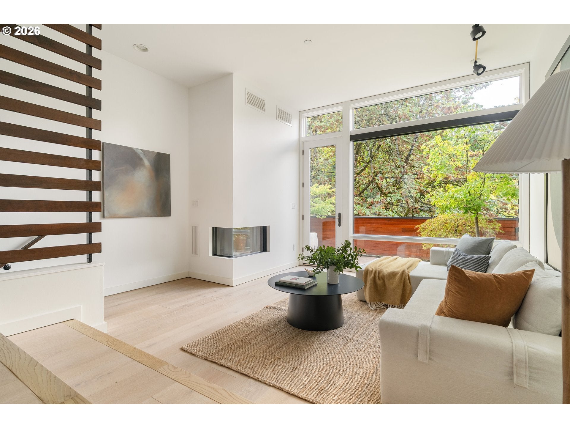 245 SW MEADE ST C3