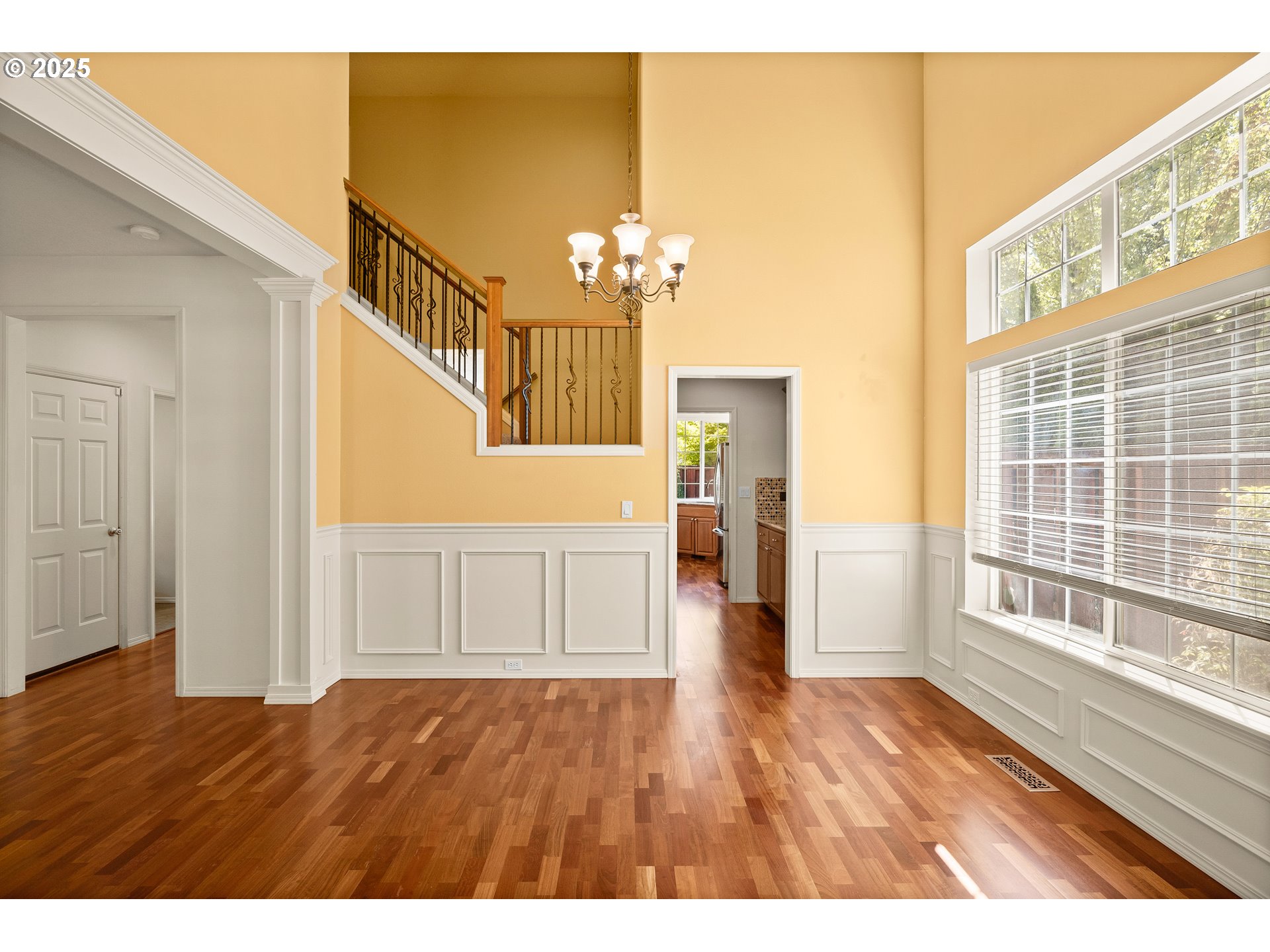 13686 NW HENNINGER LN