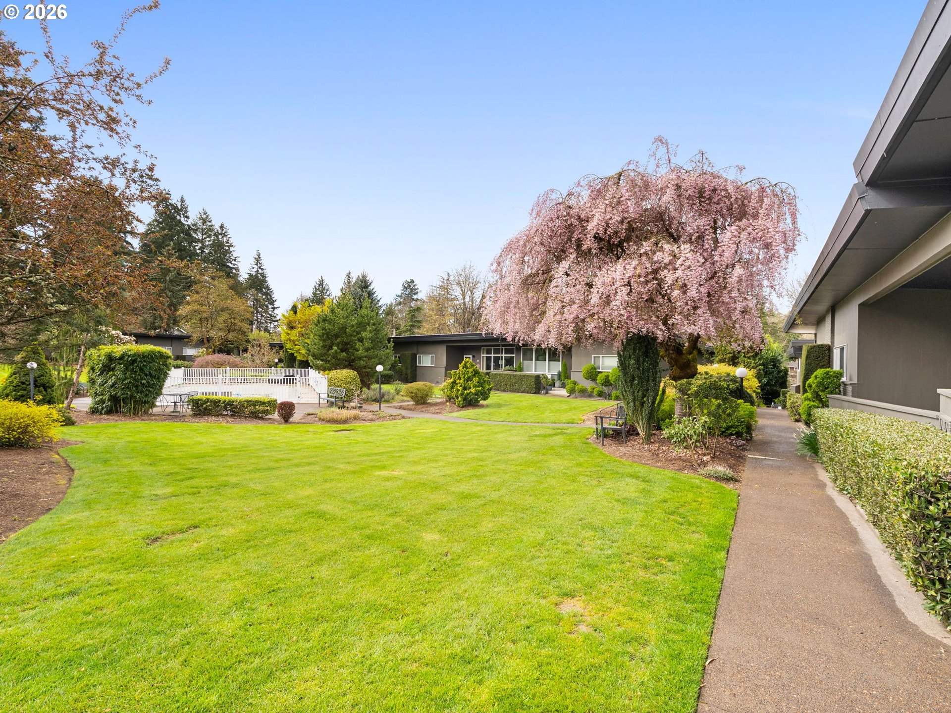 5225 SW OLESON RD 15