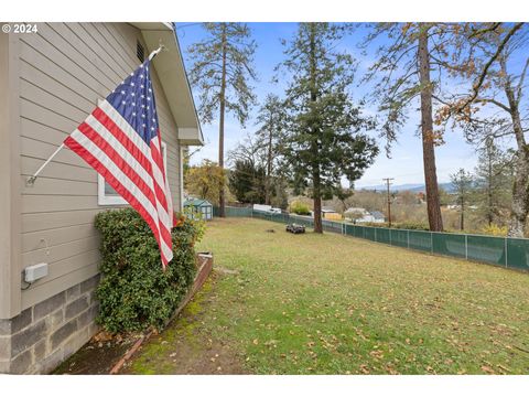 A home in Sutherlin