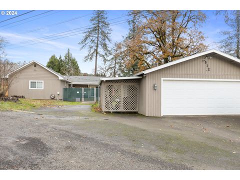 A home in Sutherlin