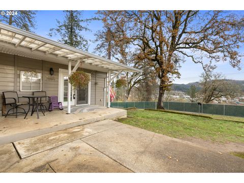 A home in Sutherlin