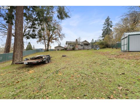 A home in Sutherlin