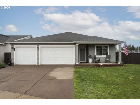 1427 NE RAYMOND LN Estacada OR 97023