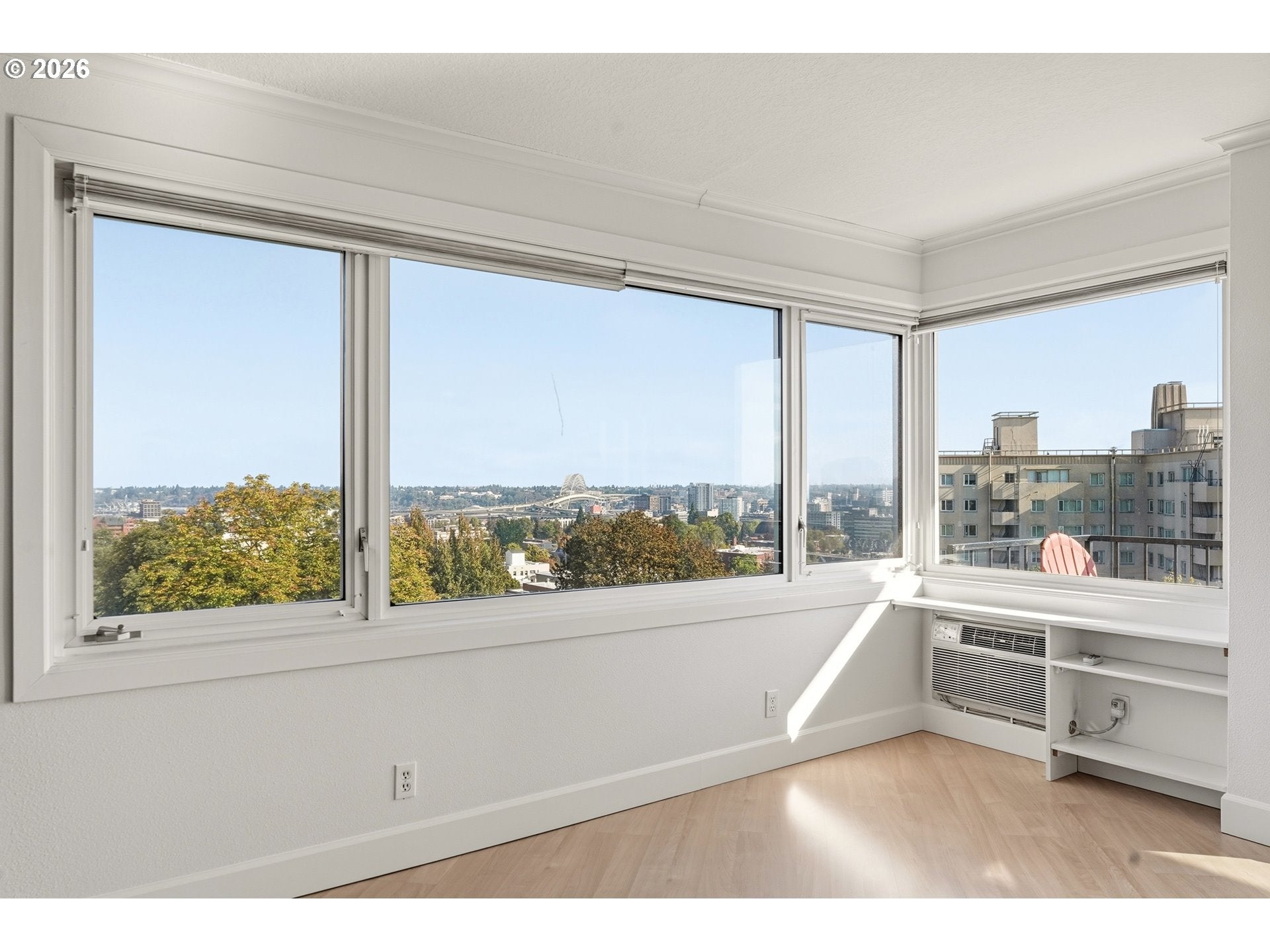 2211 SW PARK PL 702