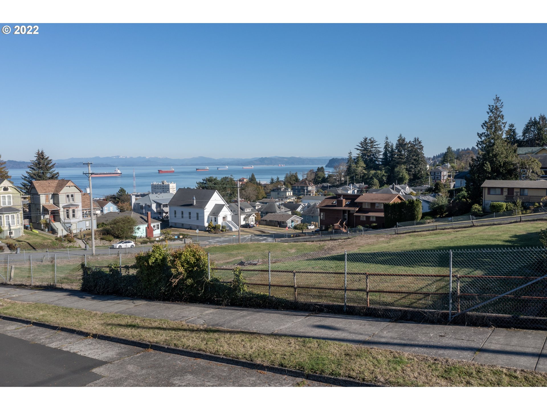 Astoria, Oregon 97103, United States, ,Land,Active,74090