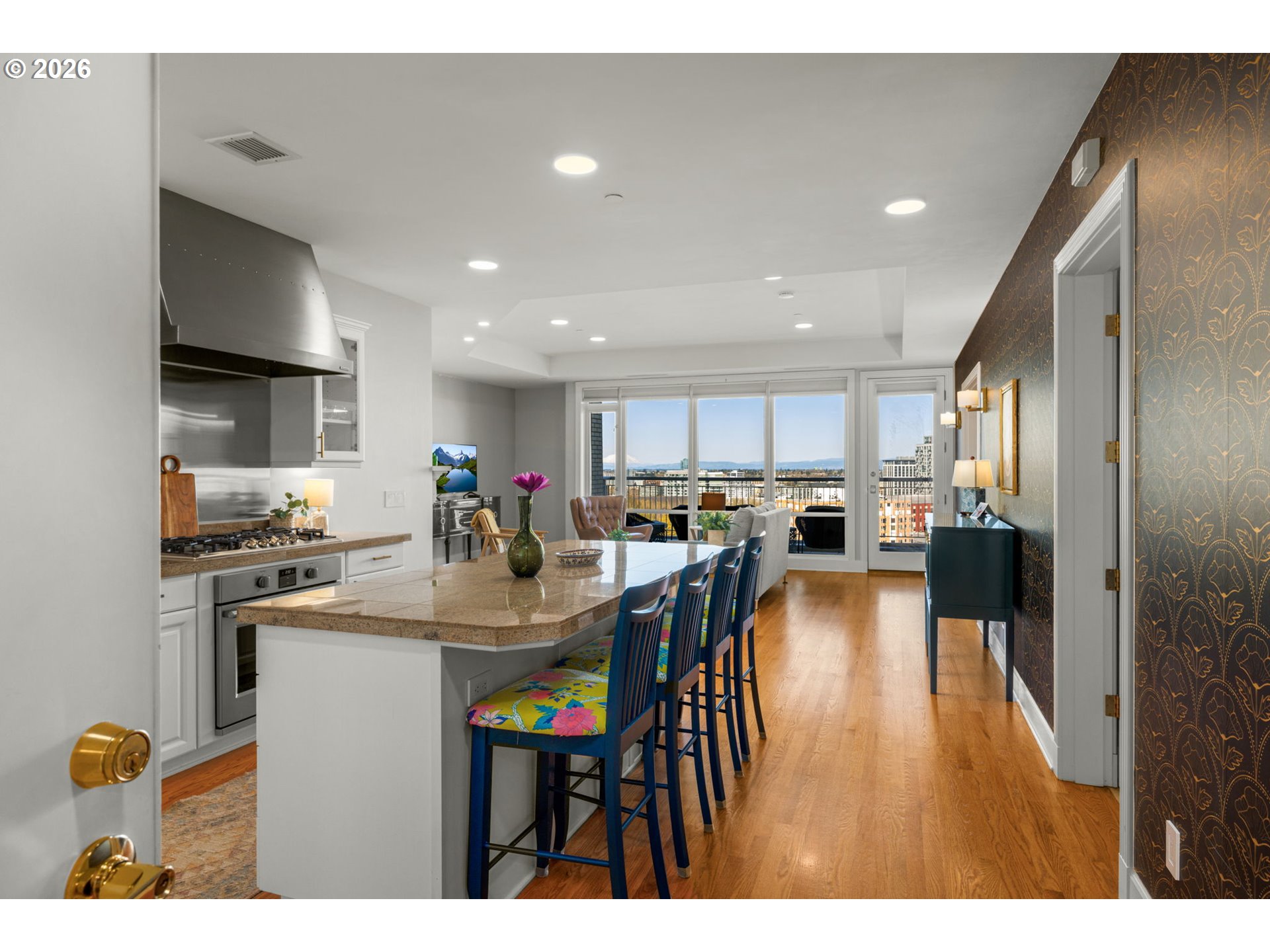 2020 SW MARKET STREET DR 303