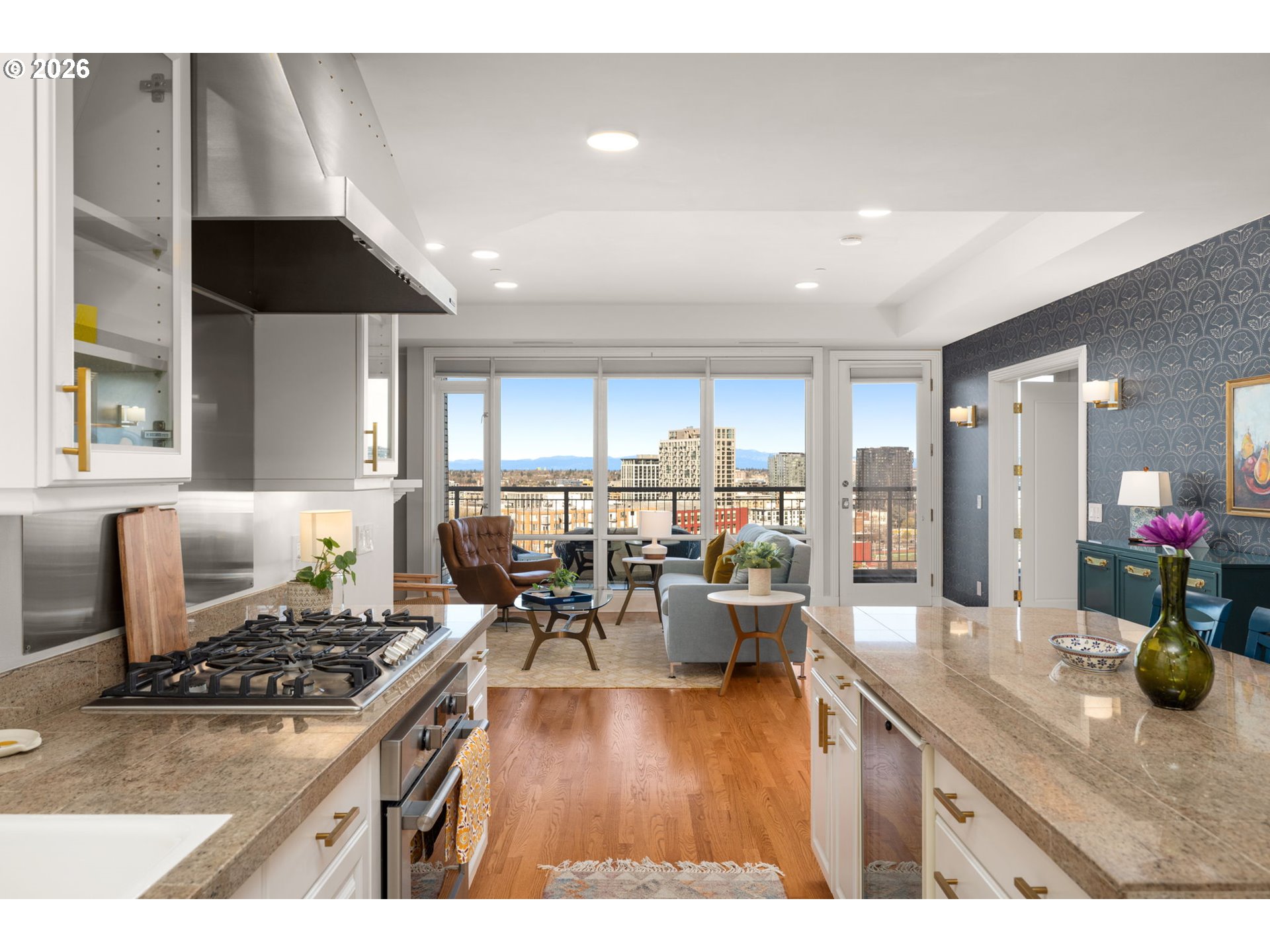 2020 SW MARKET STREET DR 303