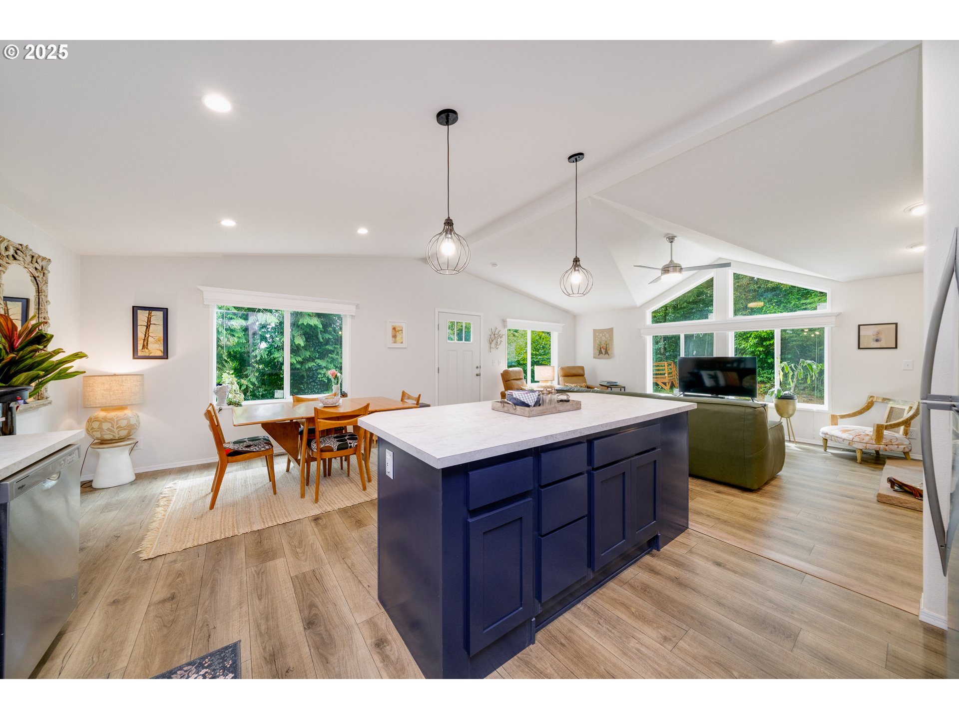 Bay City, Oregon 97107, United States, 2 Bedrooms Bedrooms, ,2 BathroomsBathrooms,Residential,Active,188708