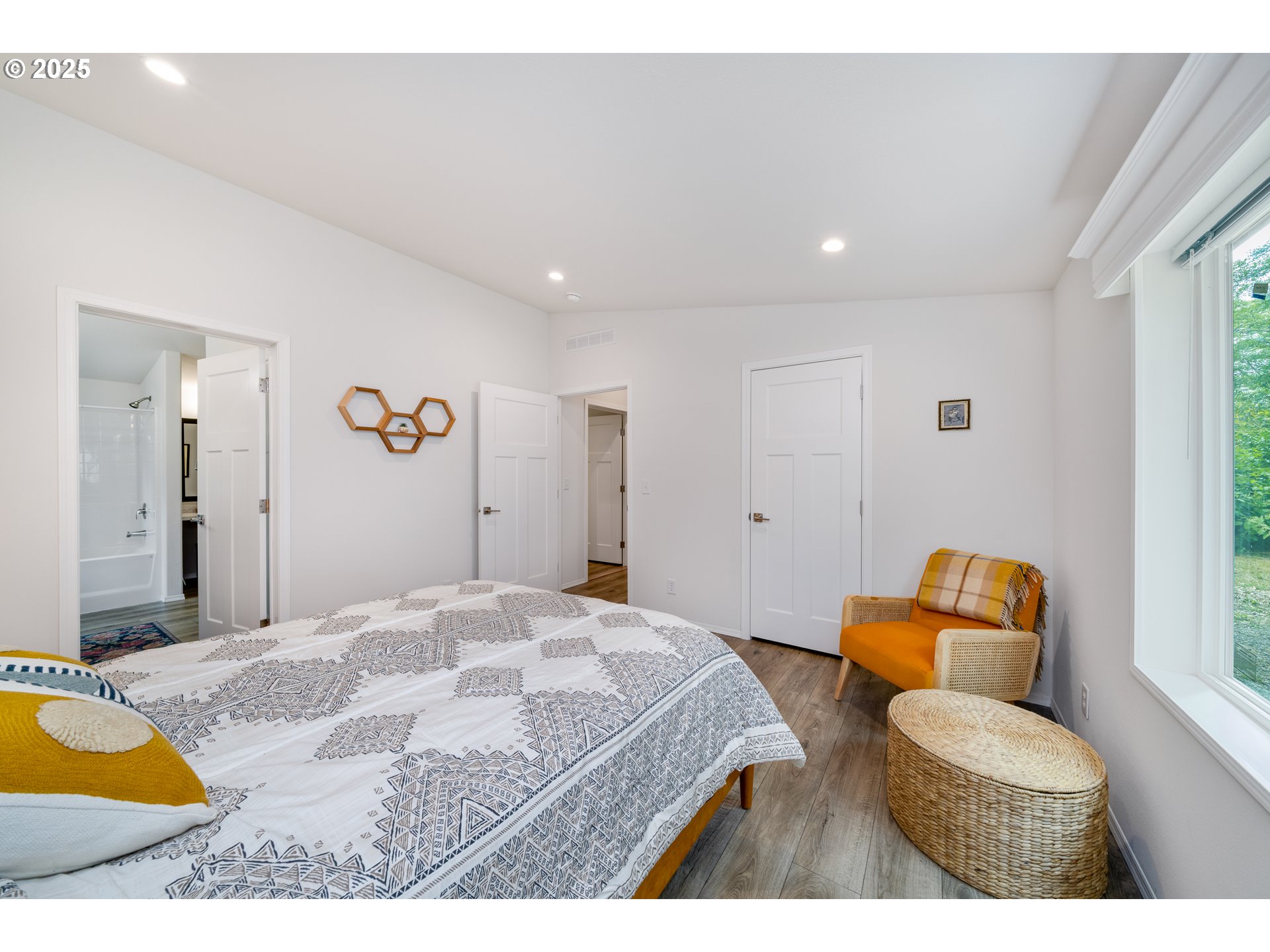 Bay City, Oregon 97107, United States, 2 Bedrooms Bedrooms, ,2 BathroomsBathrooms,Residential,Active,188708