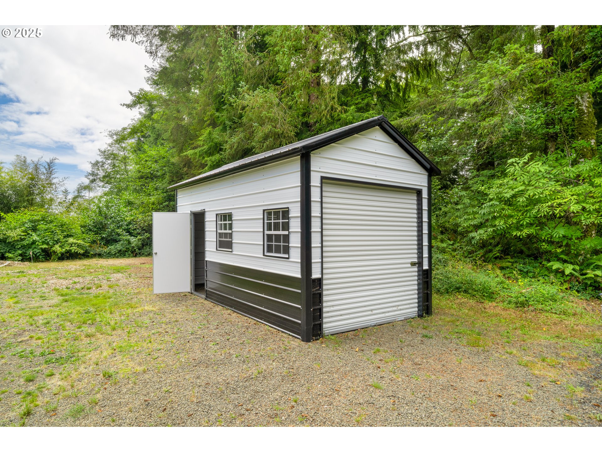 Bay City, Oregon 97107, United States, 2 Bedrooms Bedrooms, ,2 BathroomsBathrooms,Residential,Active,188708