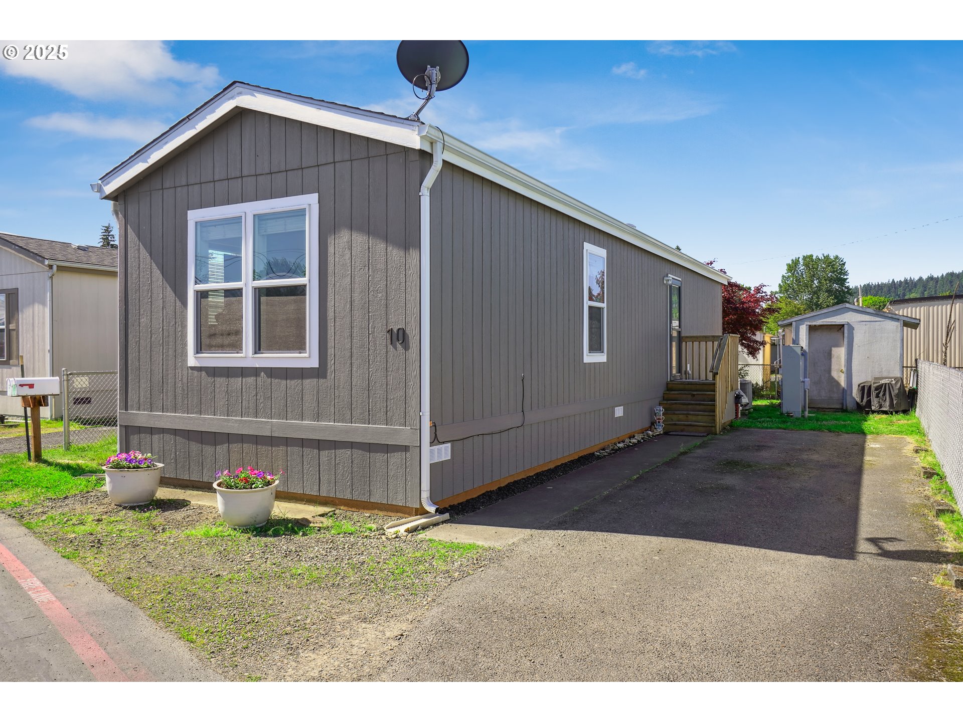 19605 RIVER RD 10