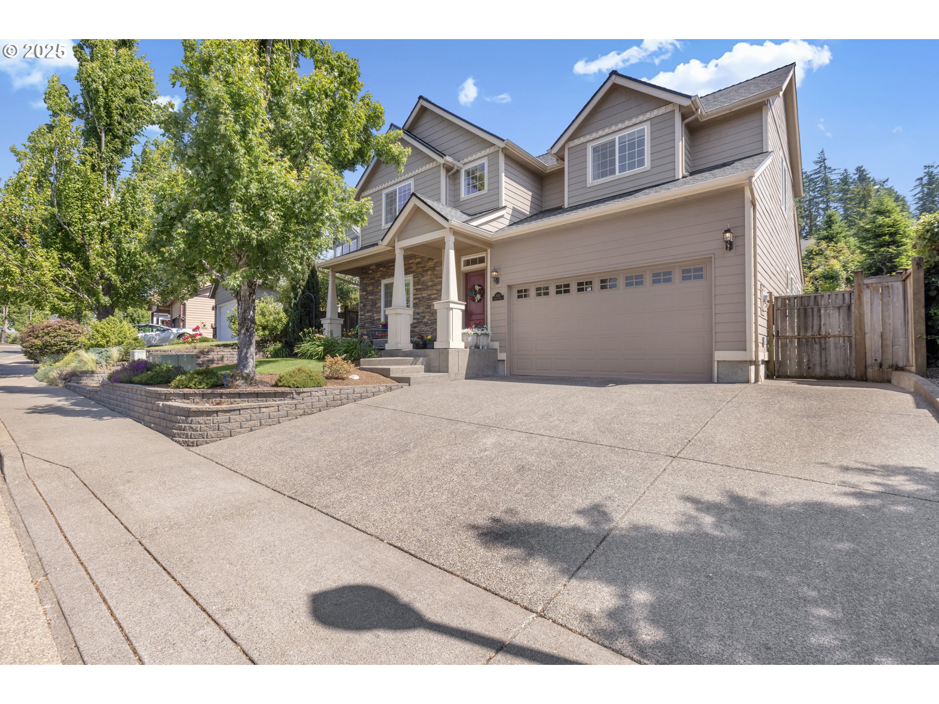 3369 FALCON DR