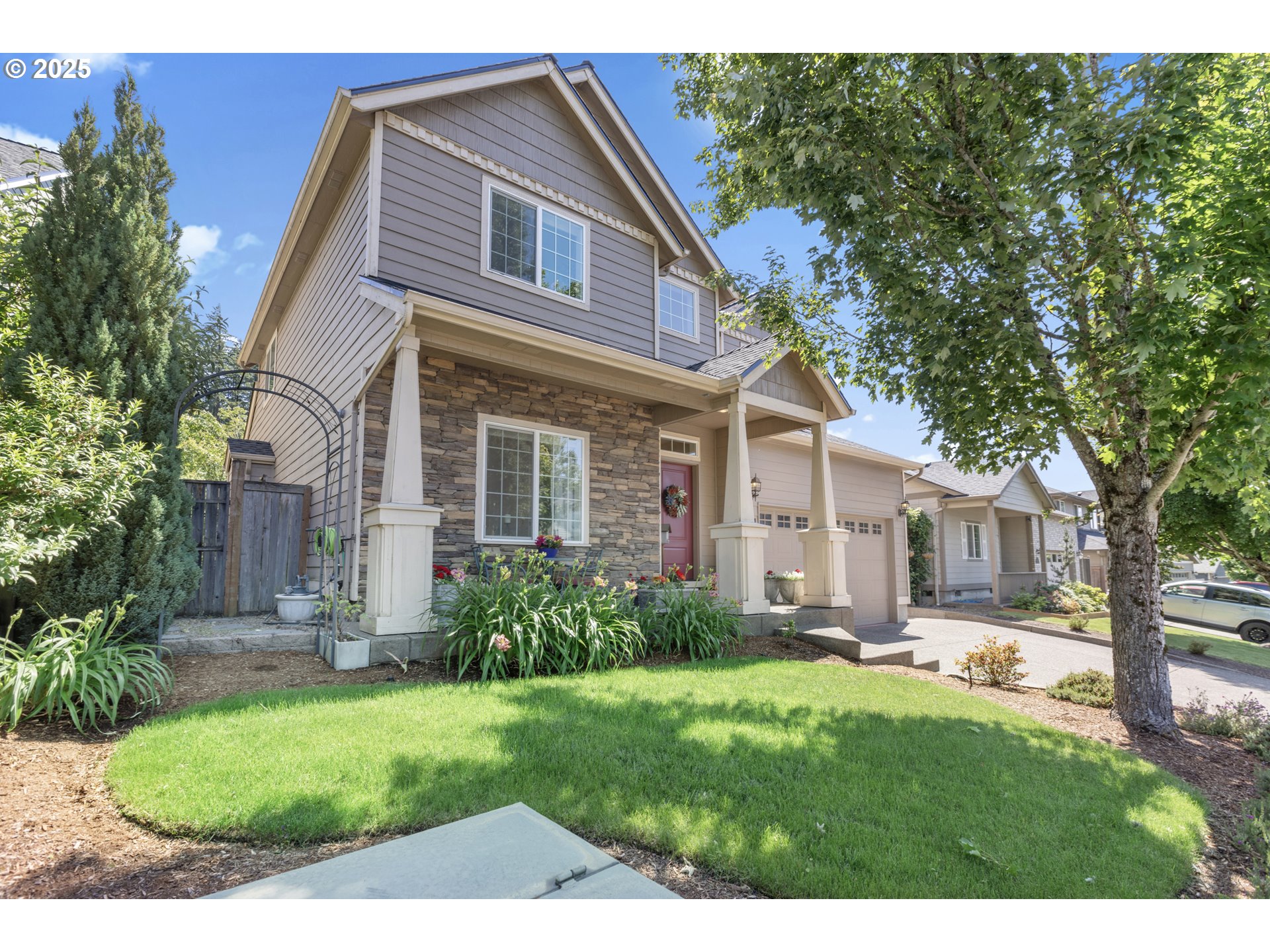3369 FALCON DR