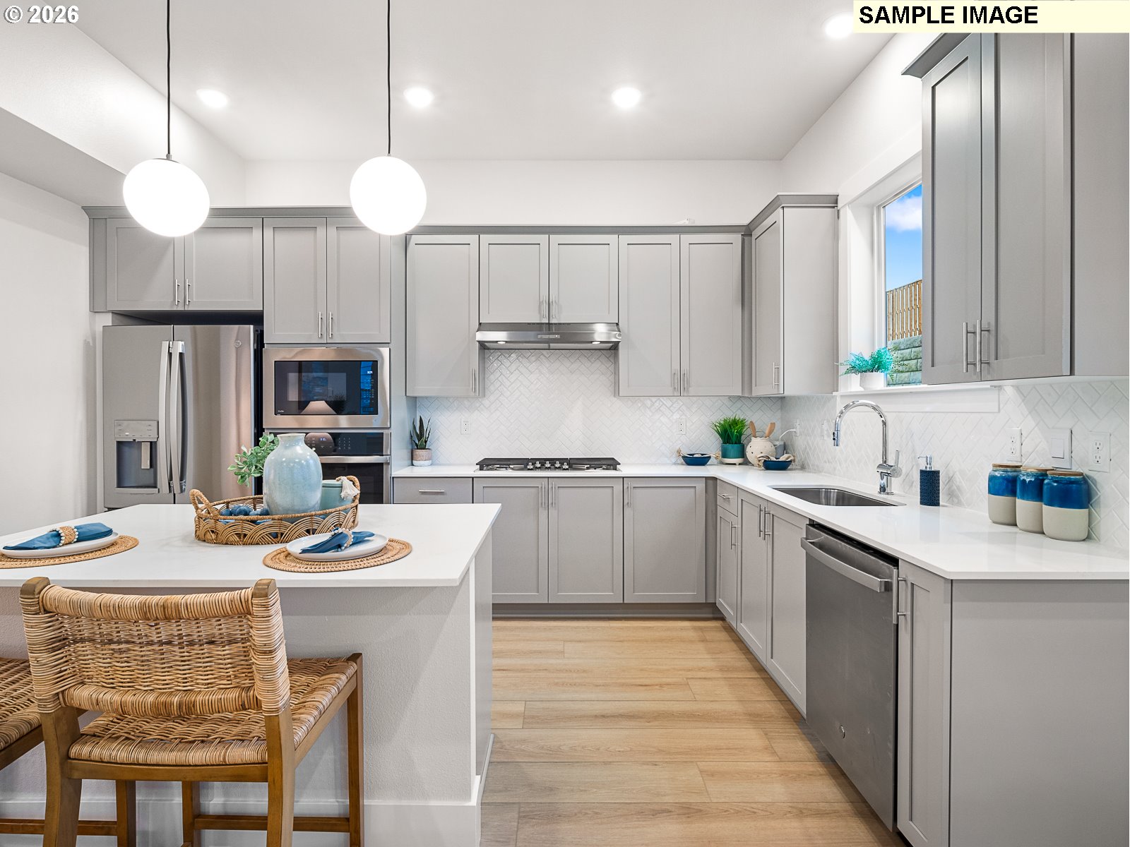 18055 SW Howlock AVE