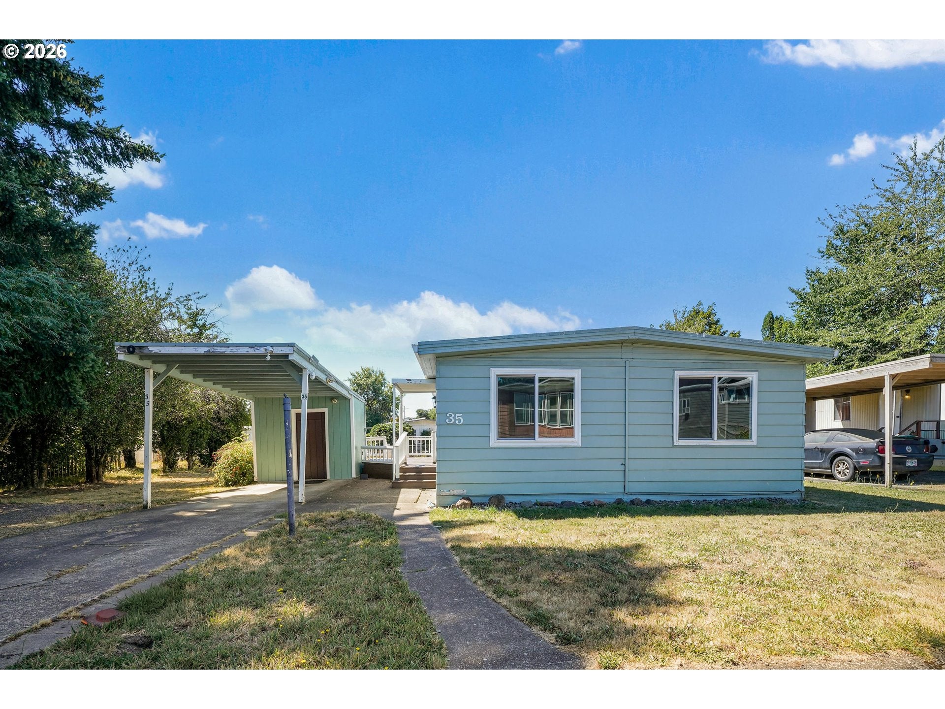 1103 N Springbrook RD
