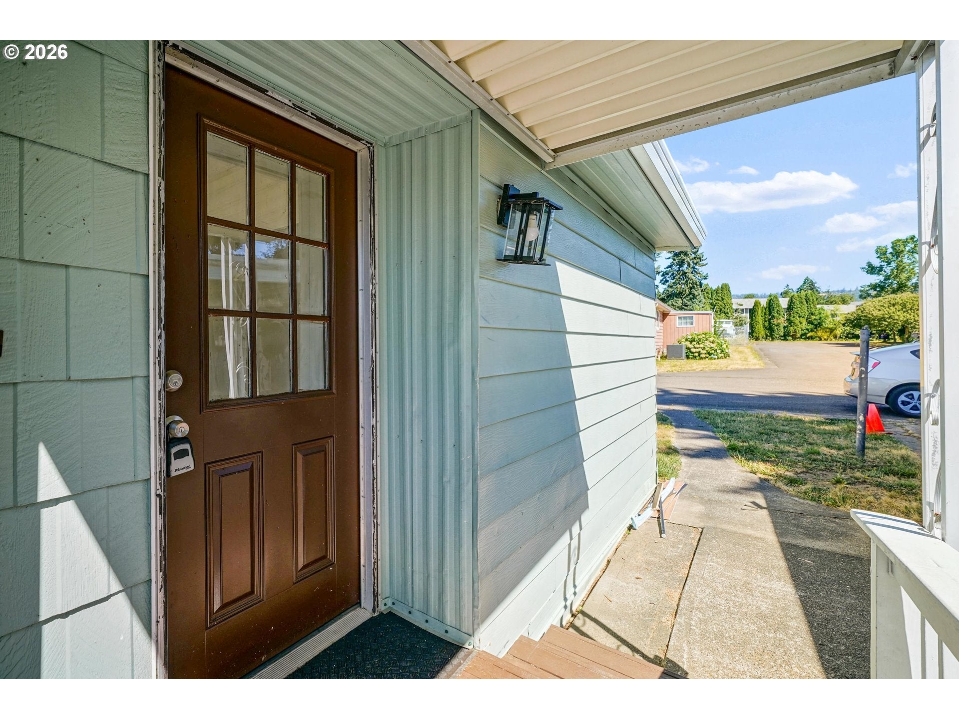 1103 N Springbrook RD