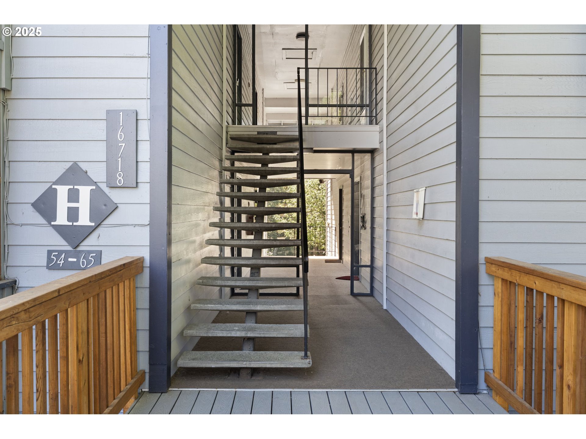 16718 SW GLENEAGLE DR H57