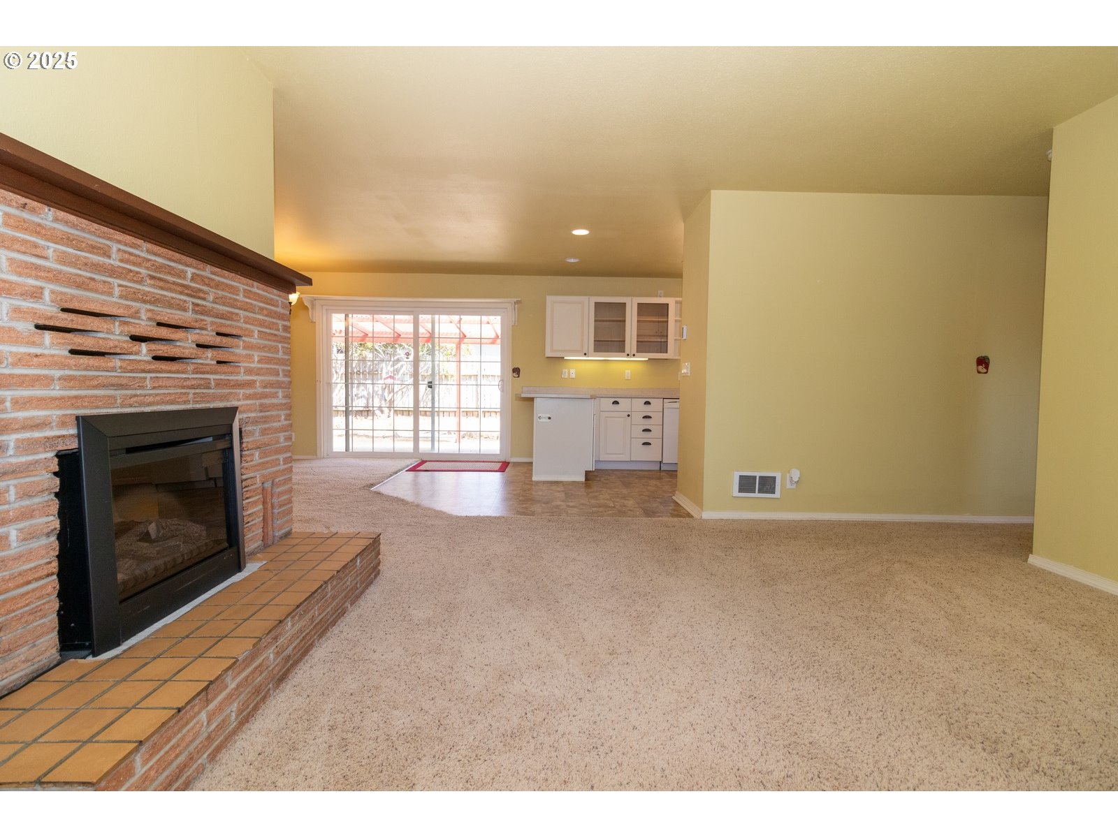 Florence, Oregon 97439, United States, 3 Bedrooms Bedrooms, ,2 BathroomsBathrooms,Residential,Active,189928