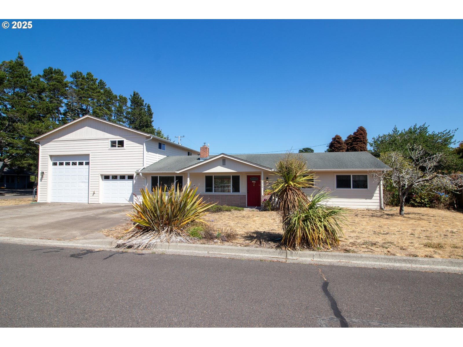 Florence, Oregon 97439, United States, 3 Bedrooms Bedrooms, ,2 BathroomsBathrooms,Residential,Active,189928