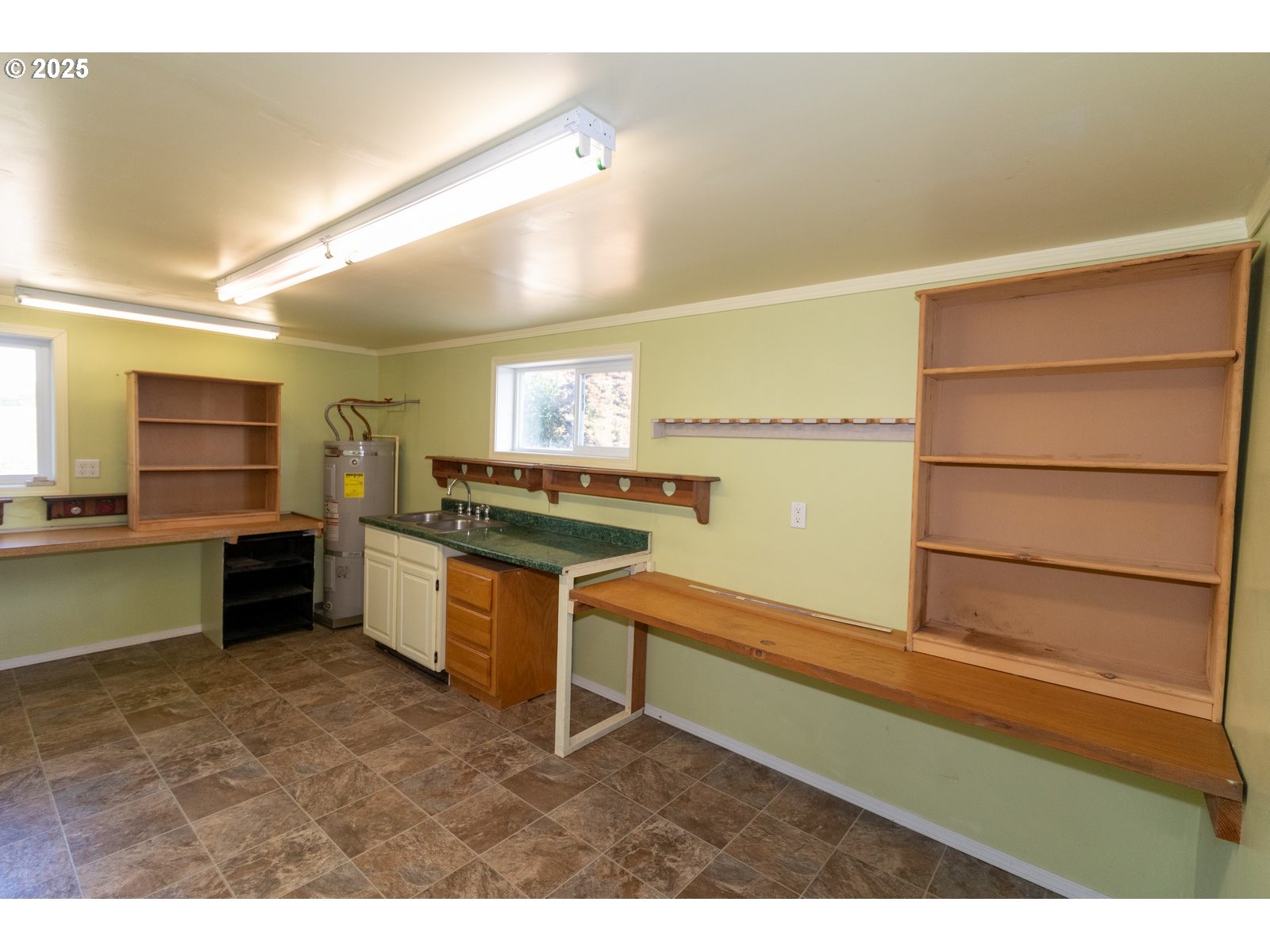 Florence, Oregon 97439, United States, 3 Bedrooms Bedrooms, ,2 BathroomsBathrooms,Residential,Active,189928