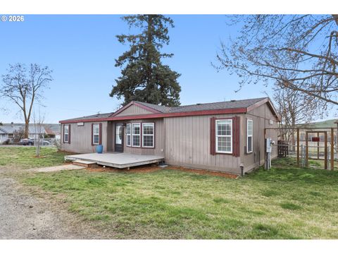 501 NW 3RD ST Dufur OR 97021