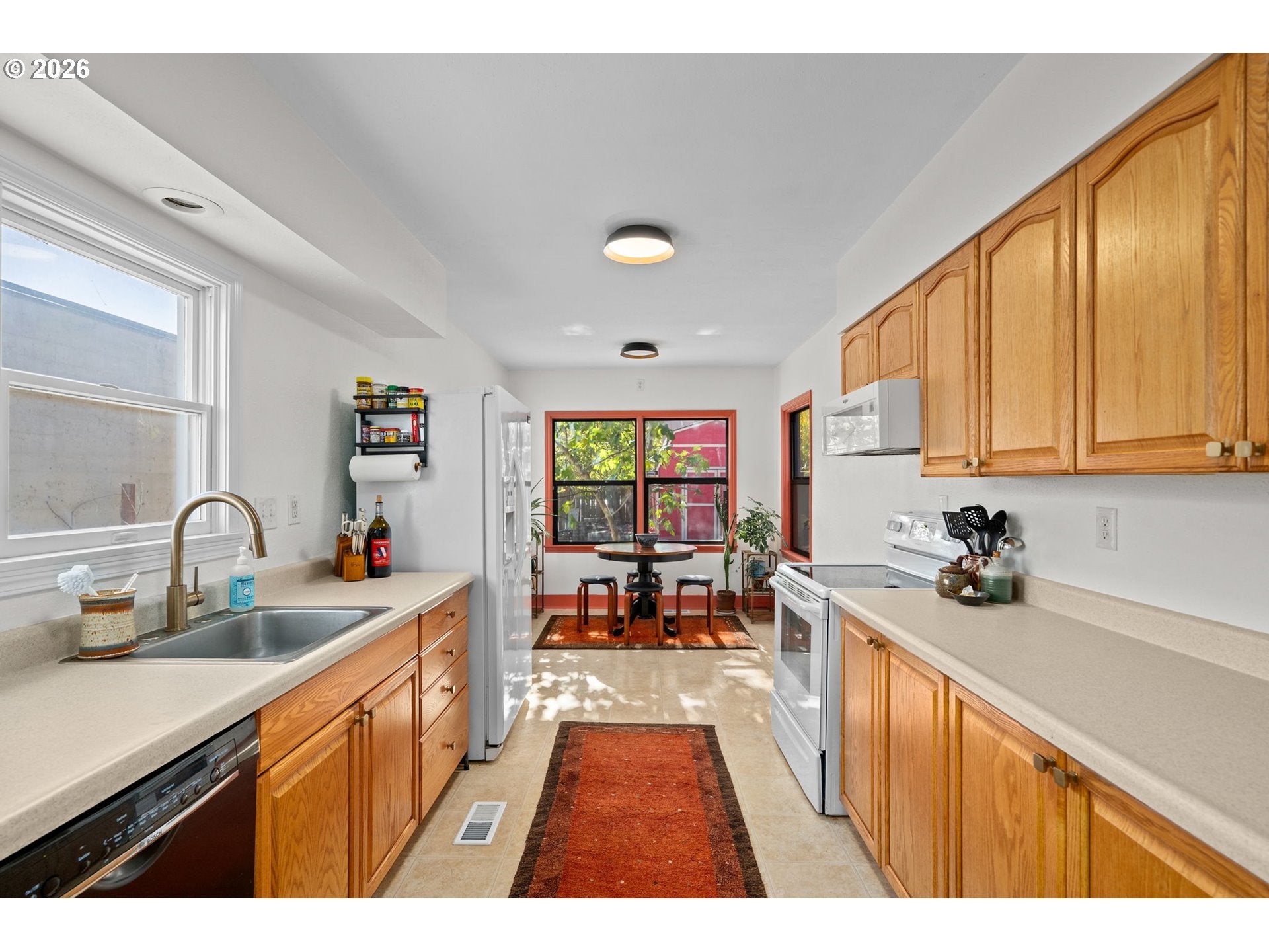 970 SHIPPING ST NE