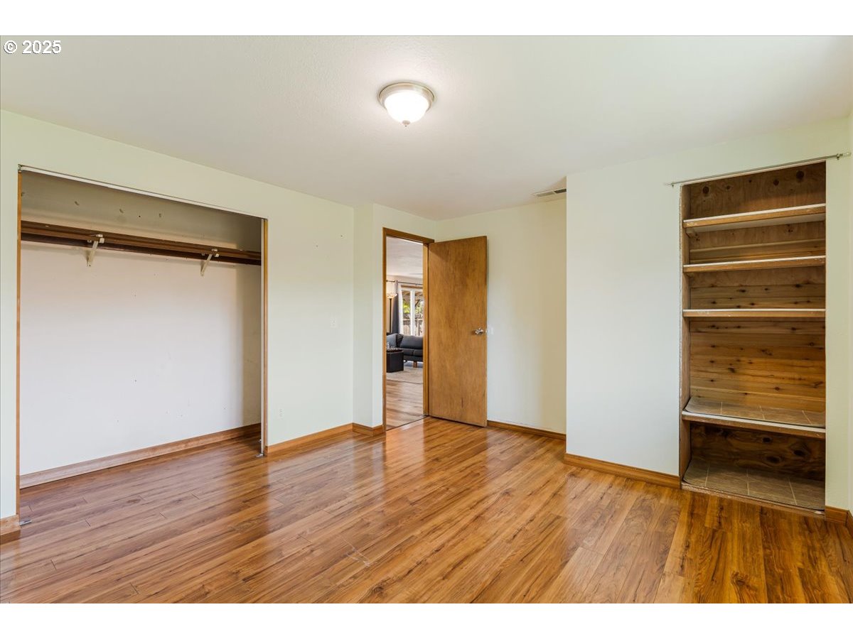 Molalla, Oregon 97038, United States, 2 Bedrooms Bedrooms, ,1 BathroomBathrooms,Residential,Pending,111212