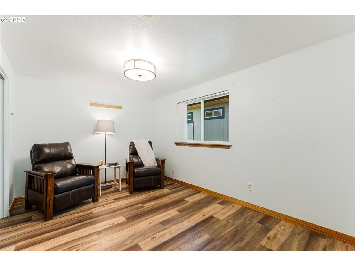 Molalla, Oregon 97038, United States, 2 Bedrooms Bedrooms, ,1 BathroomBathrooms,Residential,Pending,111212