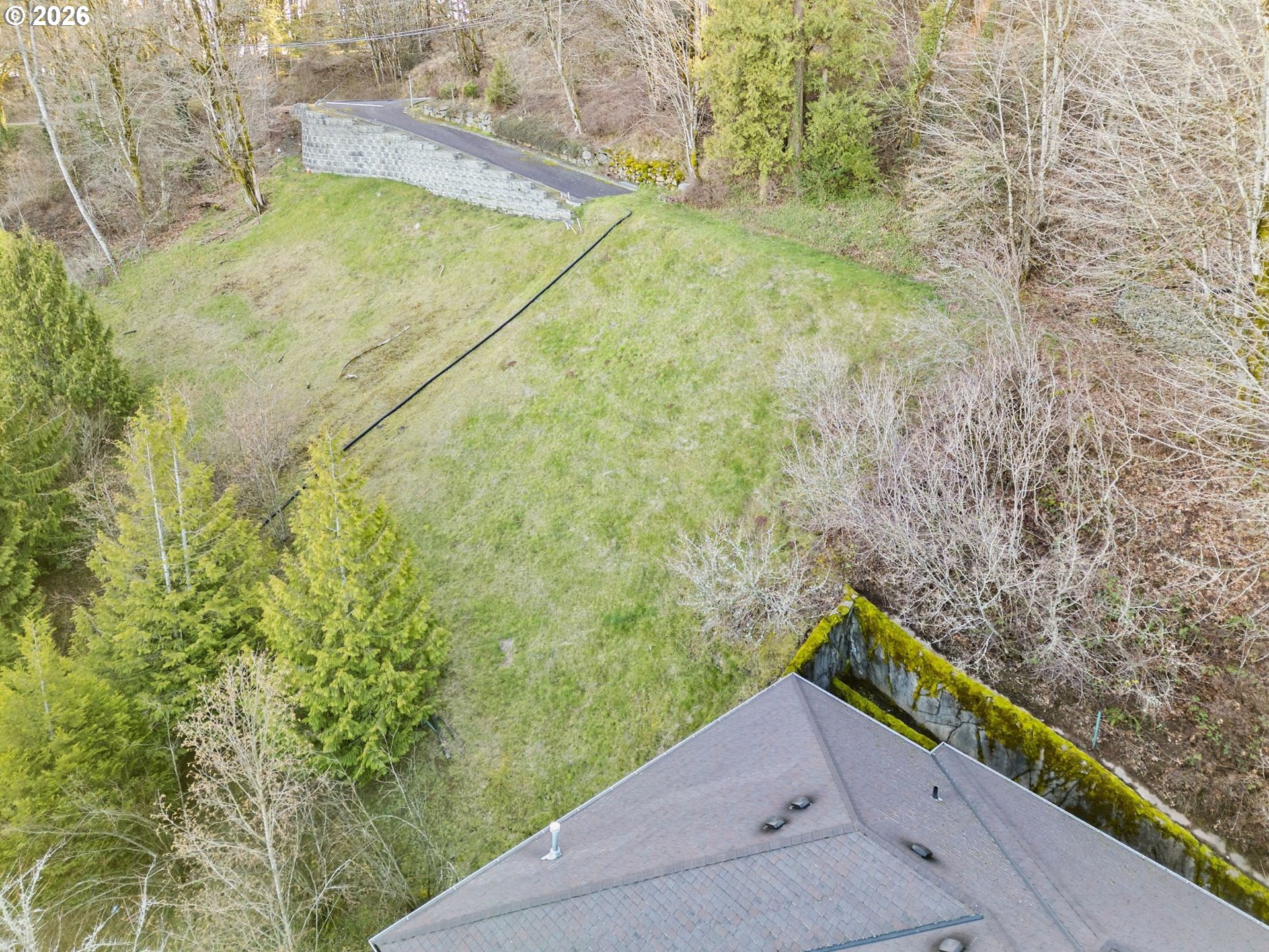 318 NW SKYLINE BLVD 6