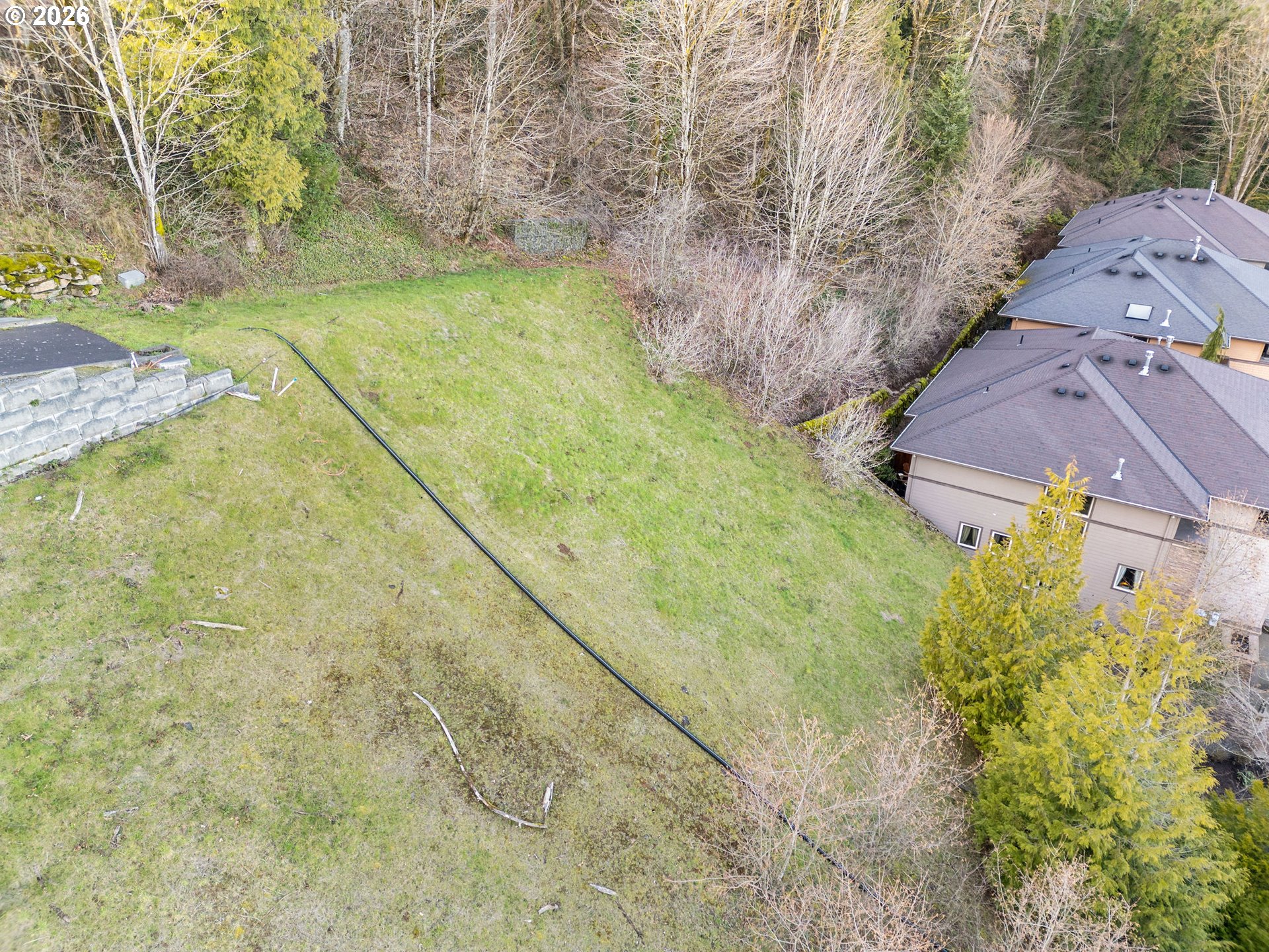 318 NW SKYLINE BLVD 6