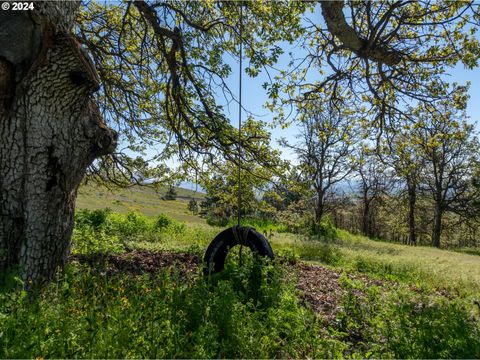 A home in The Dalles