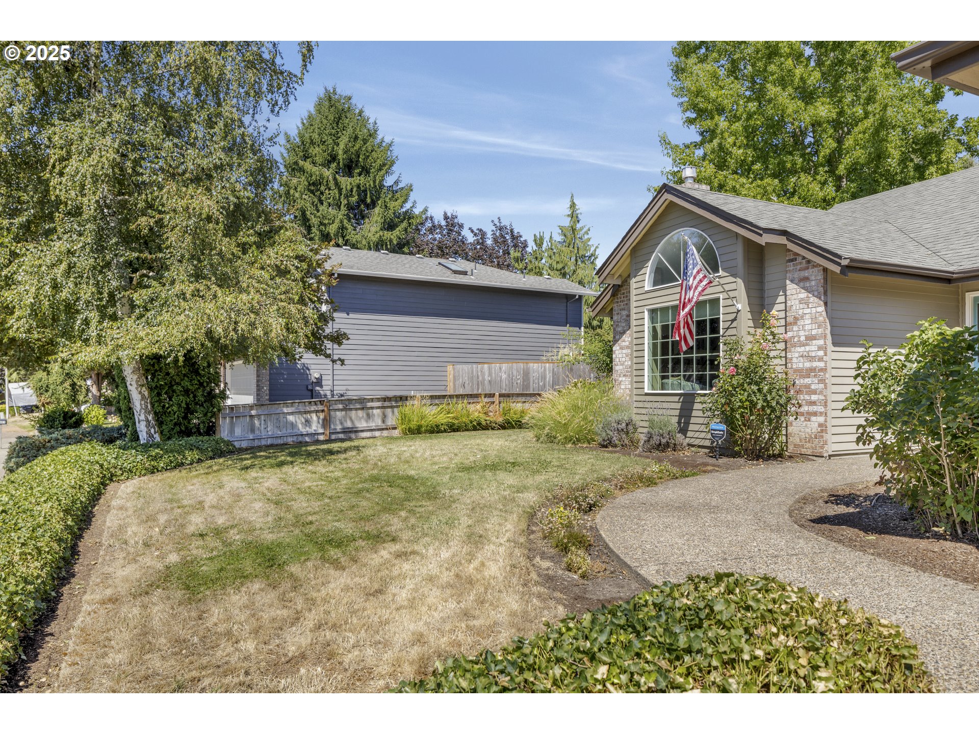 407 MOUNTAINVIEW CT