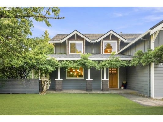 2620 SW TEXAS ST, PORTLAND, OR 97219 - Image 445bcc18c8b559c018c7d61d96a2736c/3910020425