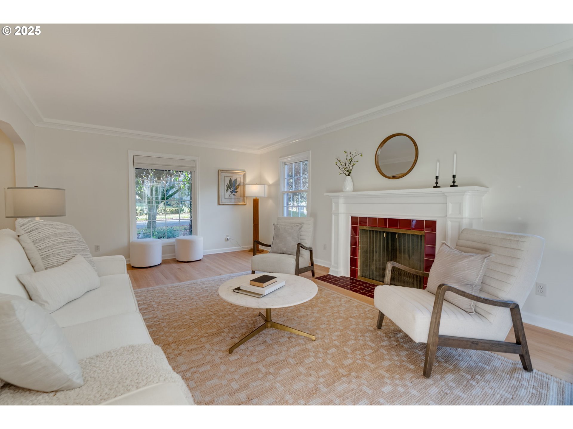 205 NE BILLINGHER DR